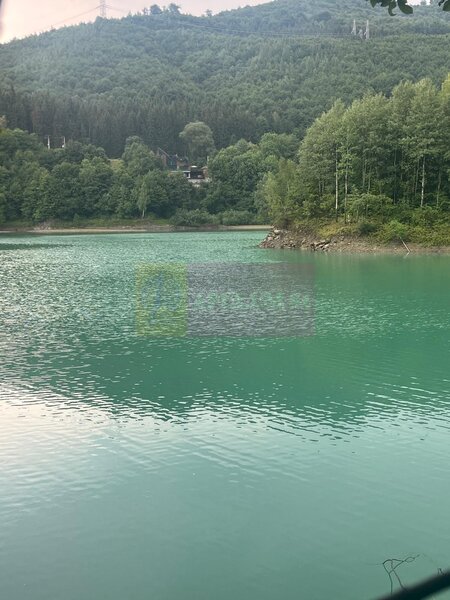 Teren cu deschidere la lac – Valea Doftanei, Prahova