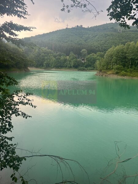 Teren cu deschidere la lac – Valea Doftanei, Prahova